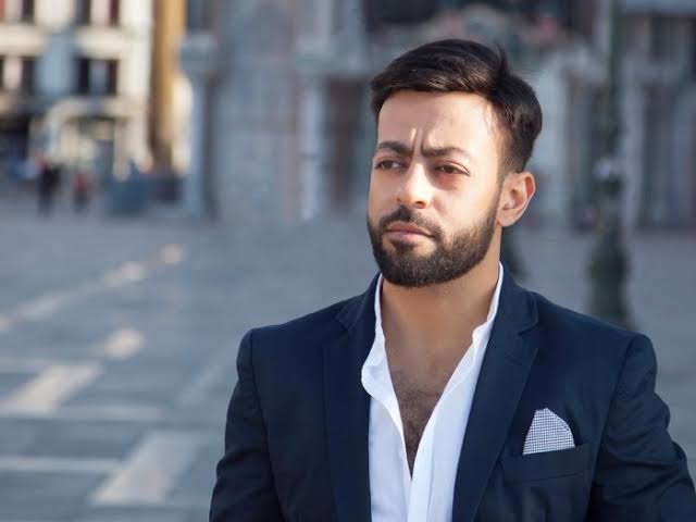 تامر عاشور
