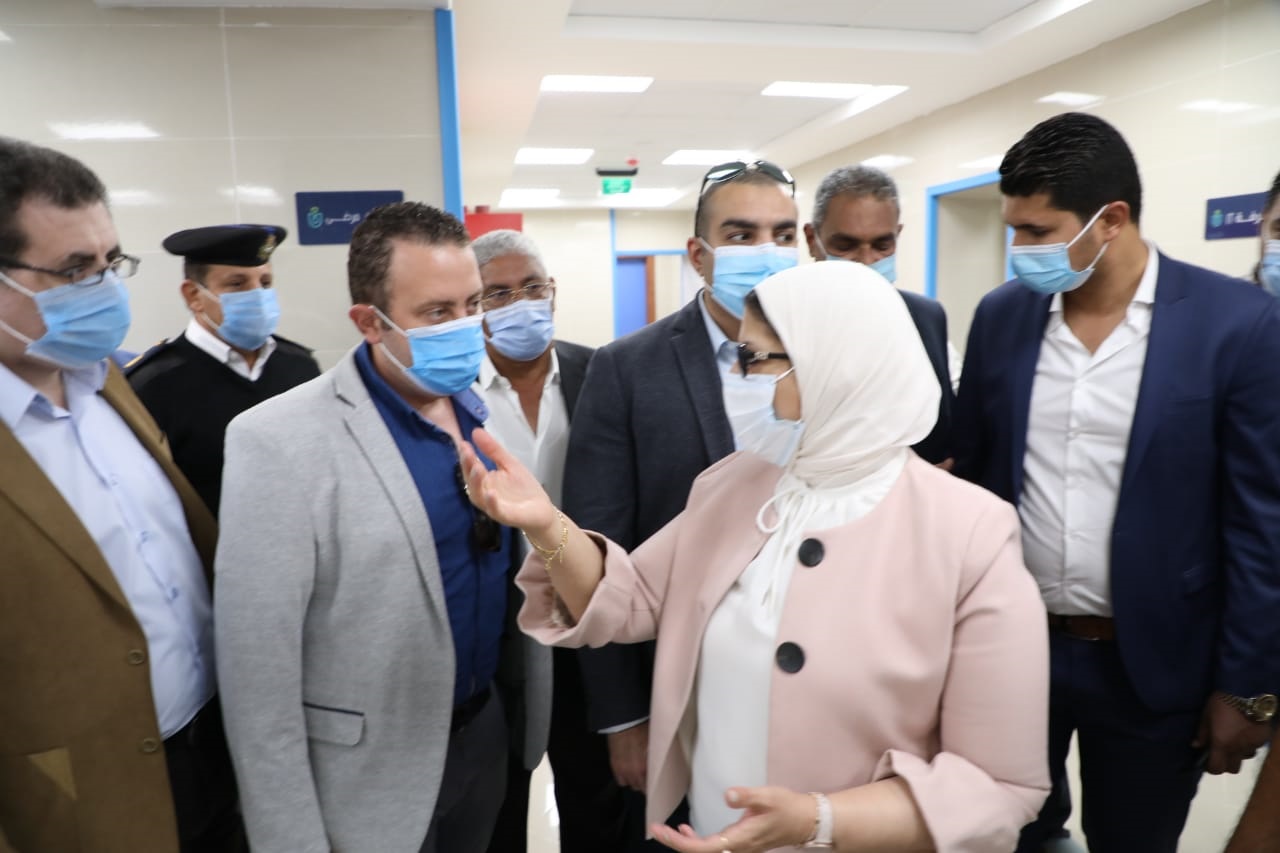 وزيرة الصحة