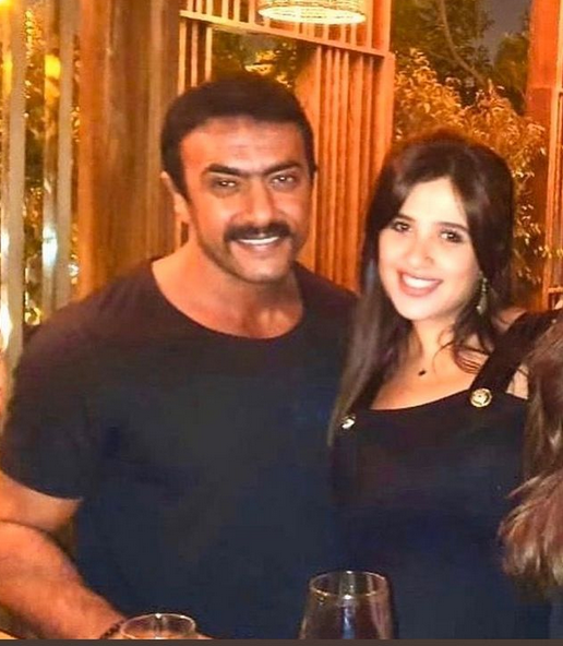 أحمد العوضي وياسمين عبد العزيز