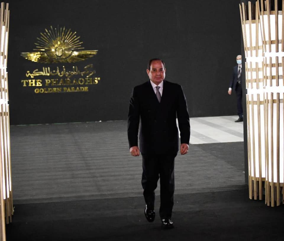 الرئيس السيسي خلال موكب المومياوات الملكية