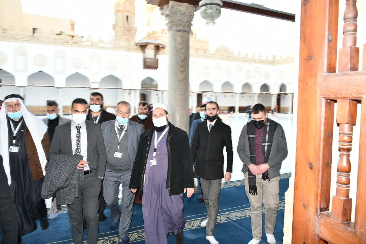 جولة للأئمة الفلسطينيين بالجامع الأزهر ومسجد الحسين.. صور