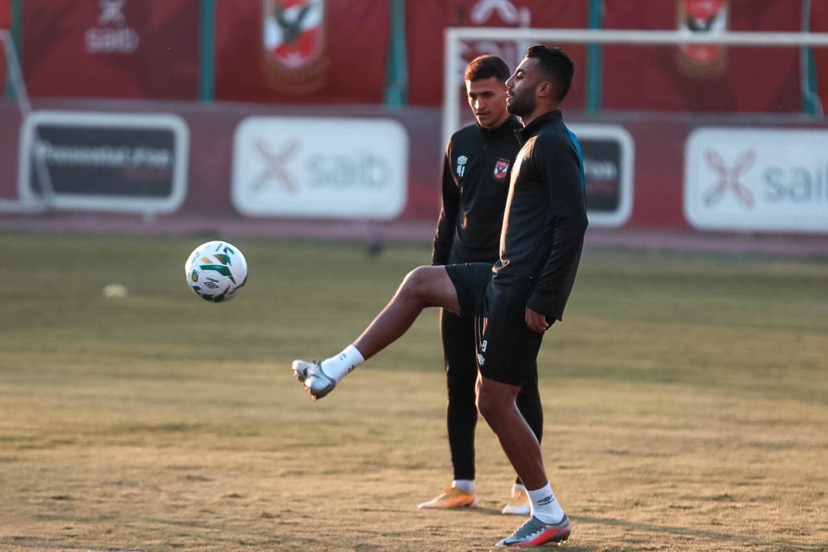 أبرزهم الحاوي وإبراهيم.. 10 لاعبين يغيبون عن الأهلي في مباراة المريخ السوداني 1