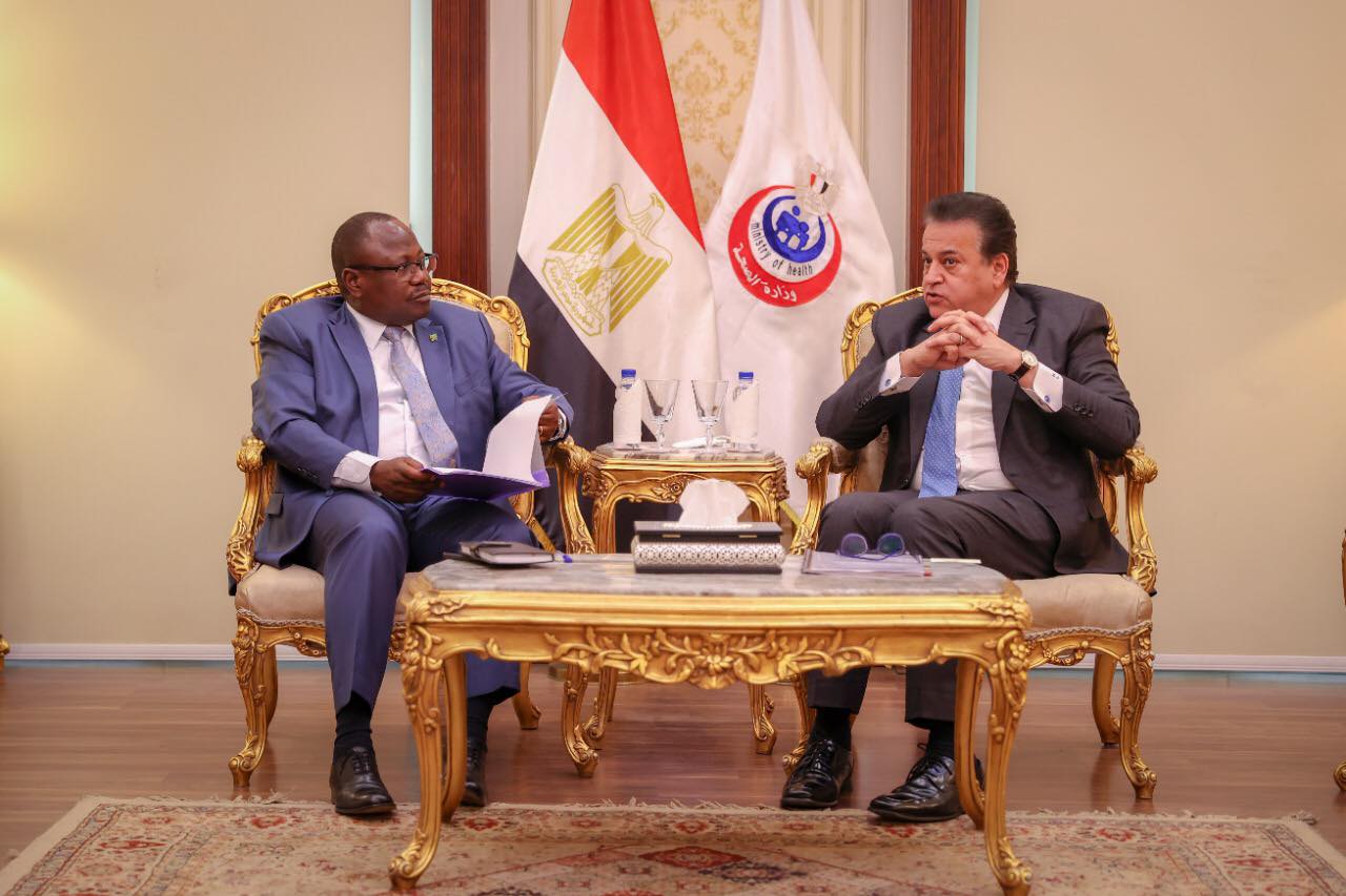 وزارة الصحة والتعاون مع زامبيا