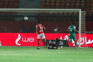 مباراة الأهلي وايسترن كومباني