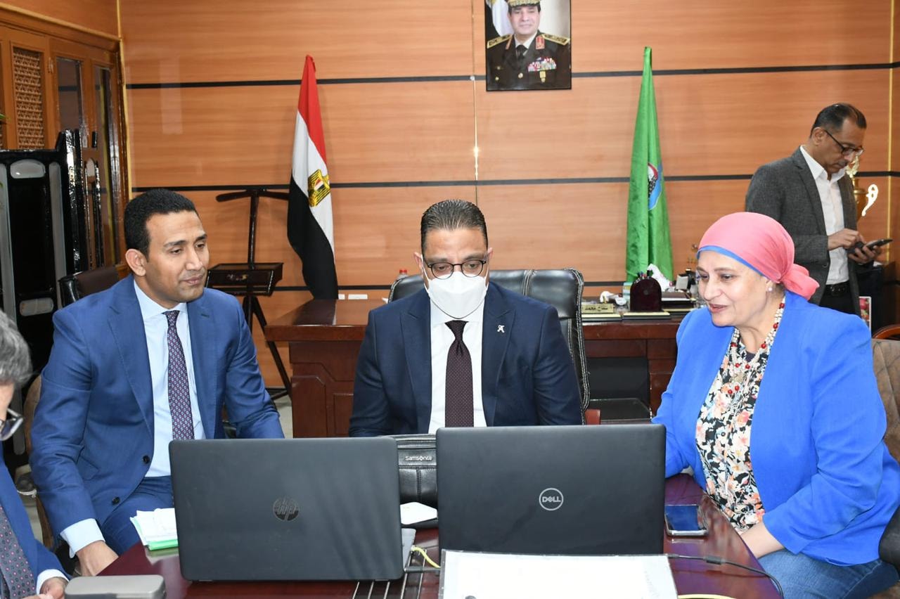 محافظ الفيوم يتفقد امتحانات الثانوية