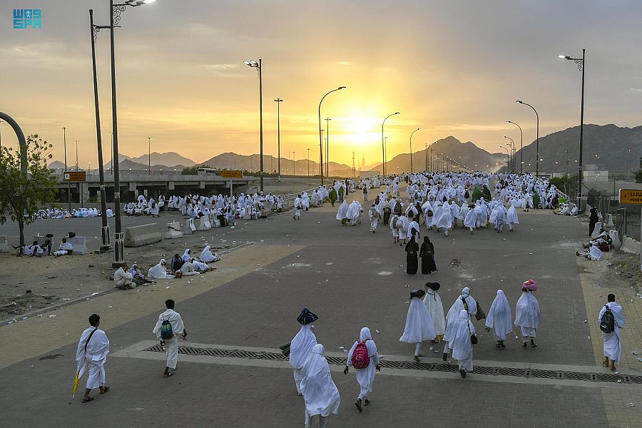 حجاج بيت الله الحرام