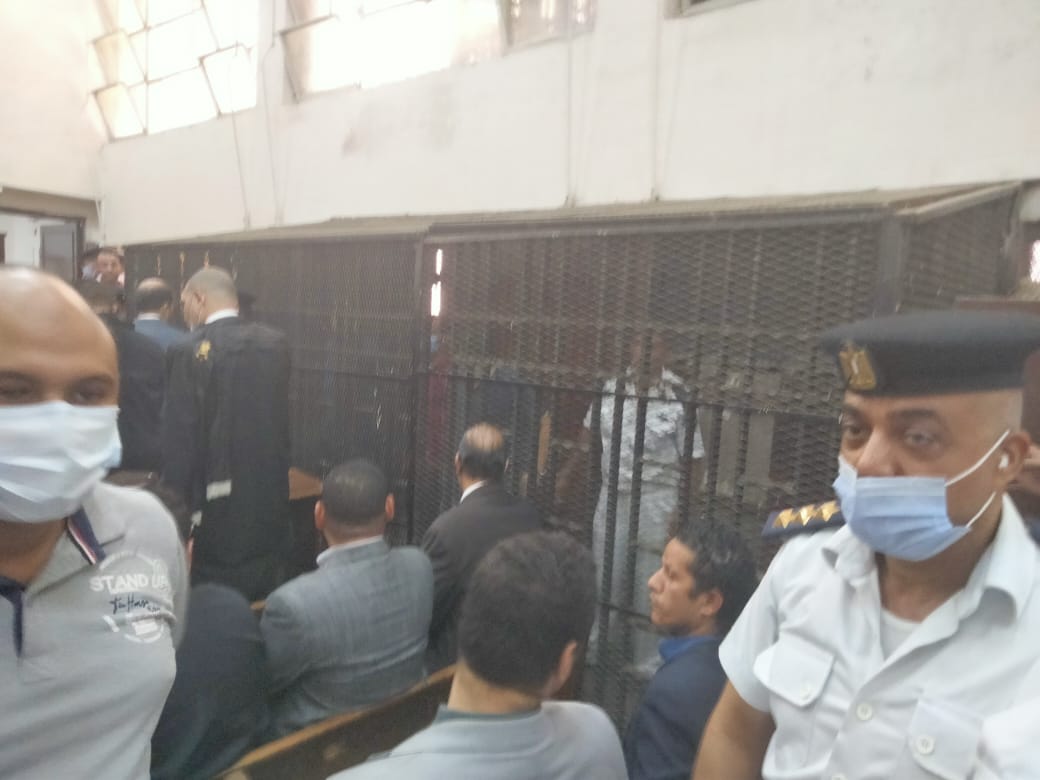 المتهمين بقتل الإعلامية شيماء جمال خلال جلسة المحاكمة