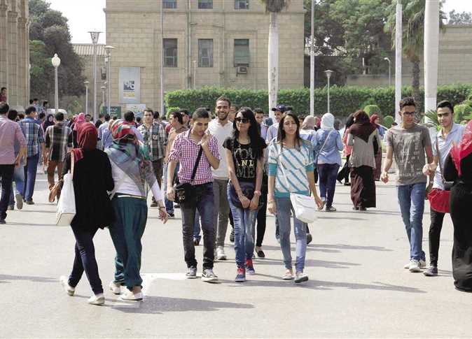 طلاب الجامعات