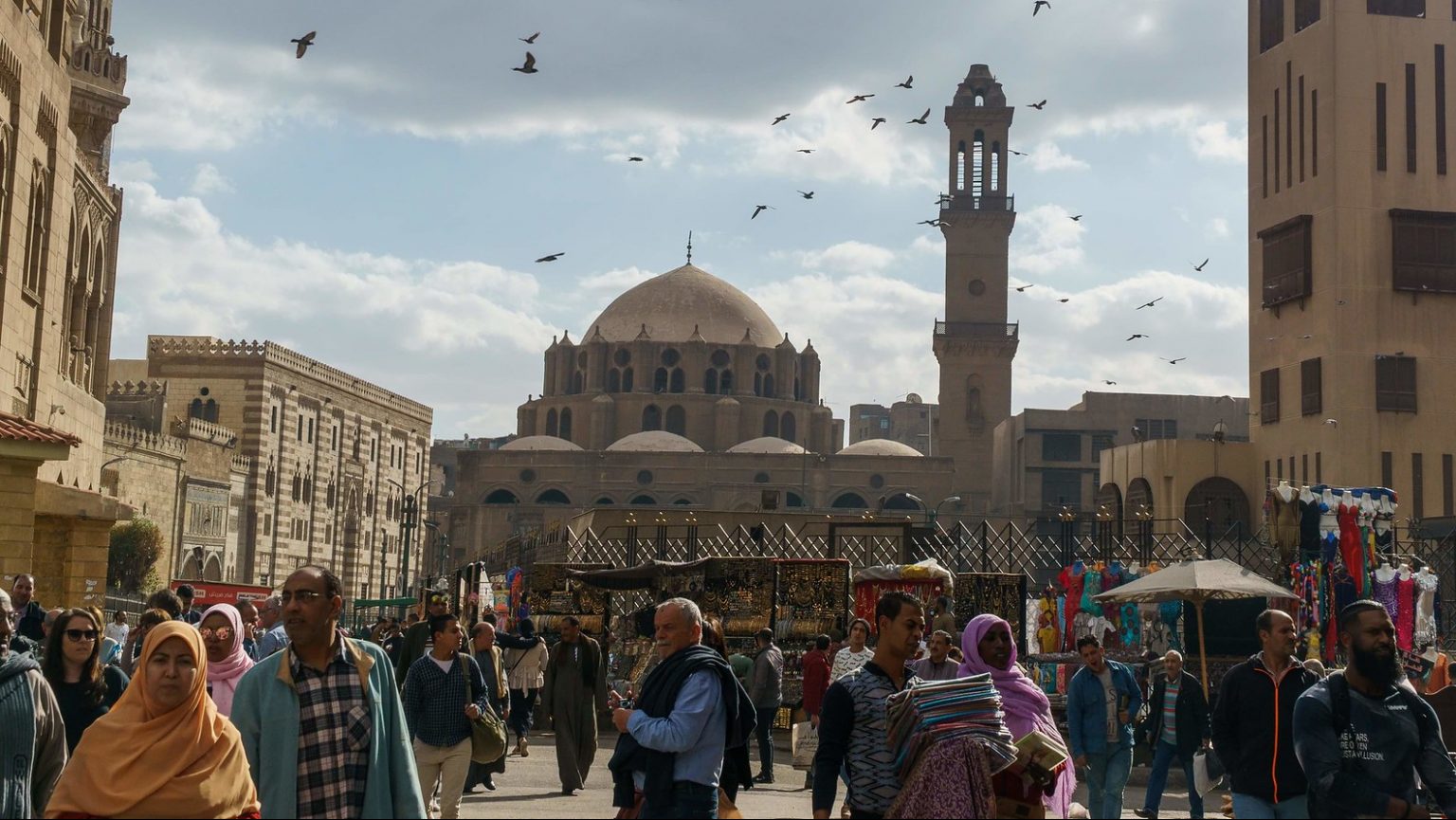 المصريين
