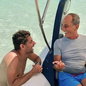 آخر ظهور للراحل هشام سليم وسط البحر.. صور