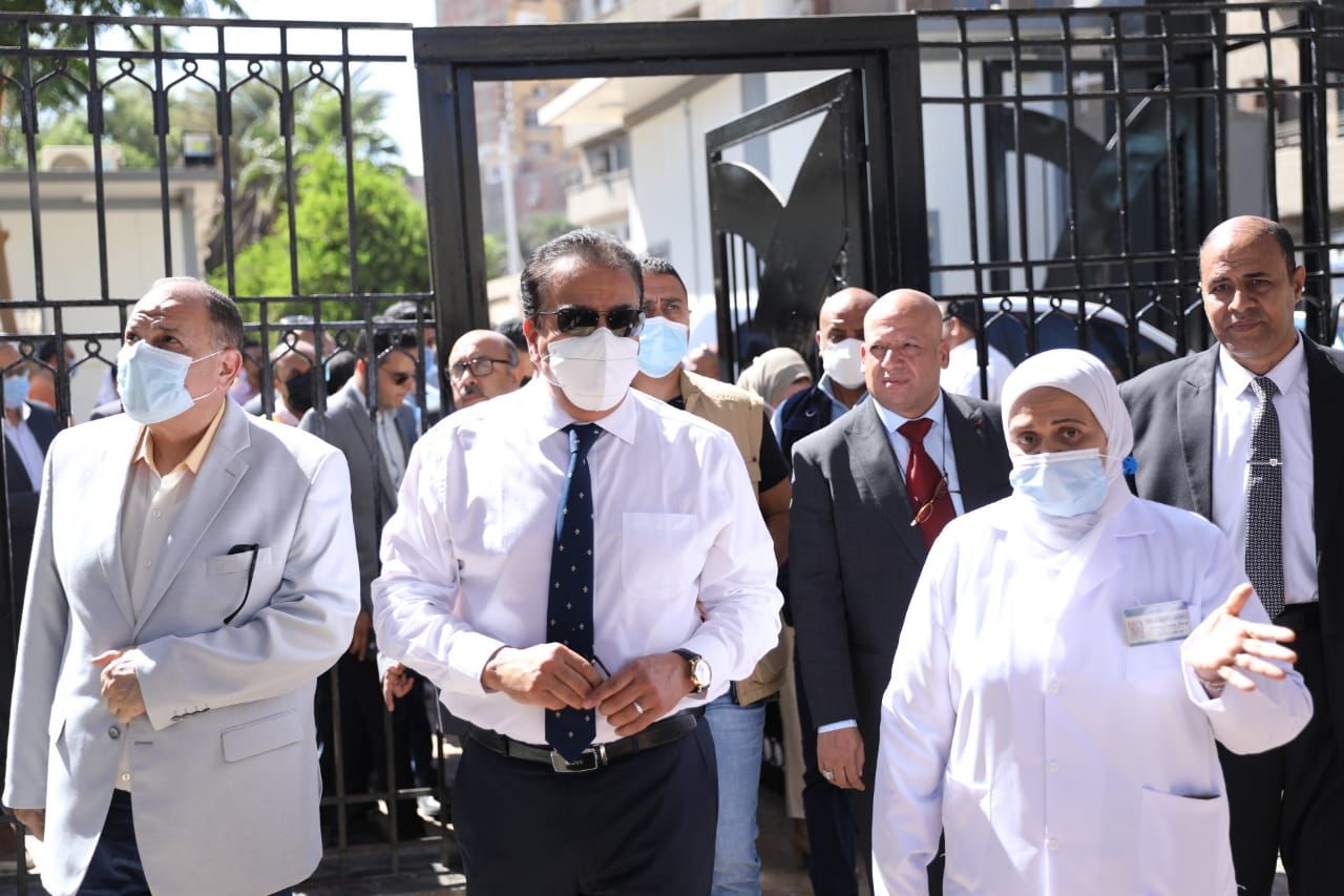جولة وزير الصحة إلى مستشفى أسيوط العام