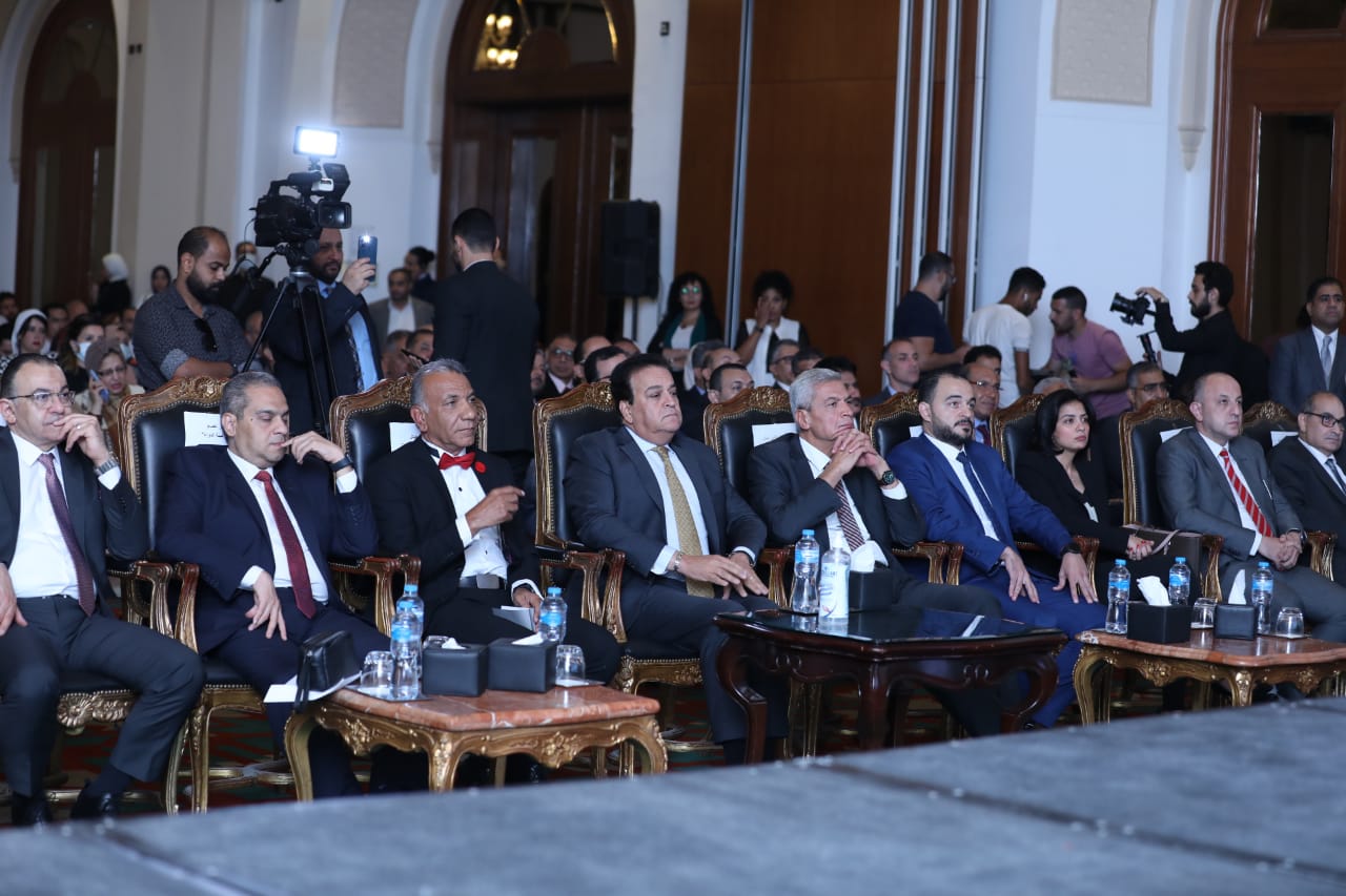 وزير الصحة يشهد مؤتمر نقاية أطباء الأسنان