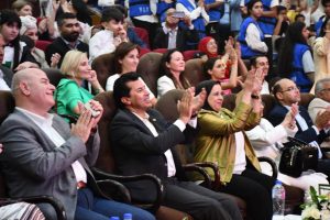 وزير الشباب والرياضة يشهد افتتاح مهرجان أطفال العالم في نسخته الثالثة