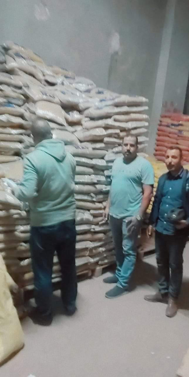 ضبط 73 طن أرز وسكر ومكرونة ودقيق بمنشآت مخالفة بالجيزة
