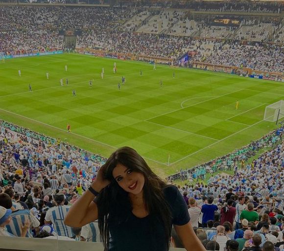 ياسمين عبد العزيز في مباراة الأرجنتين وفرنسا