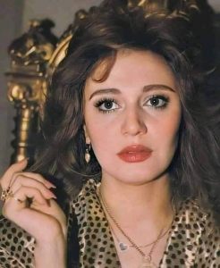 مديحة كامل