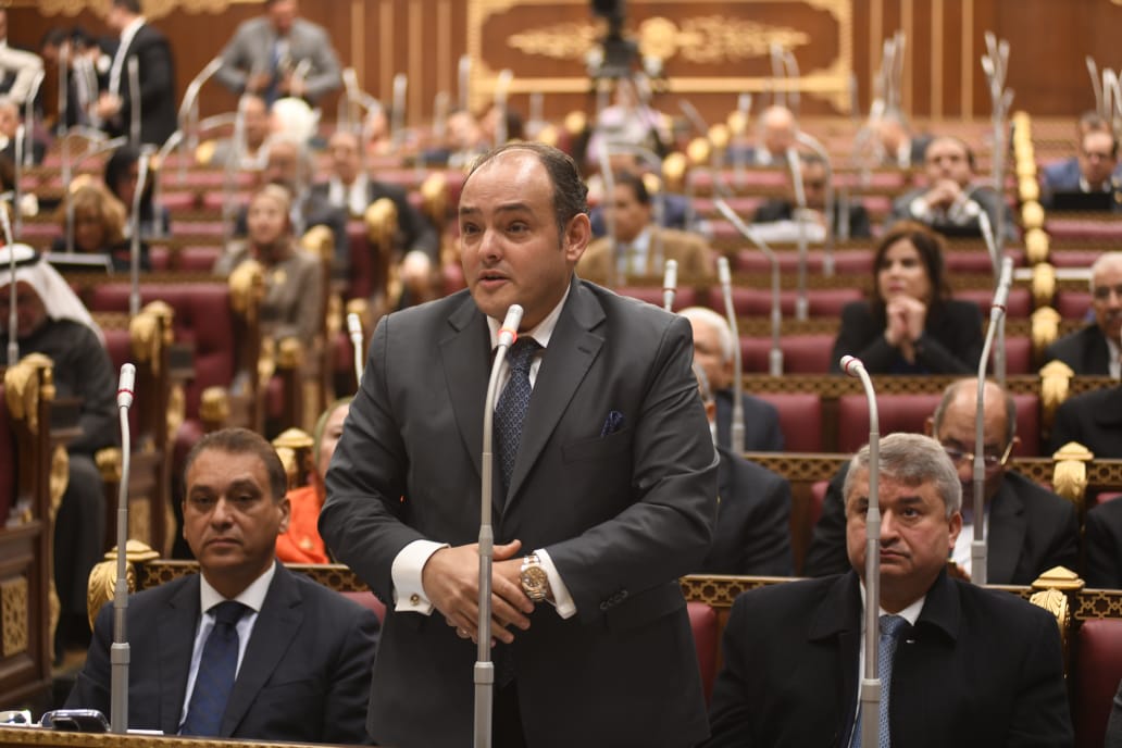 وزير الصناعة