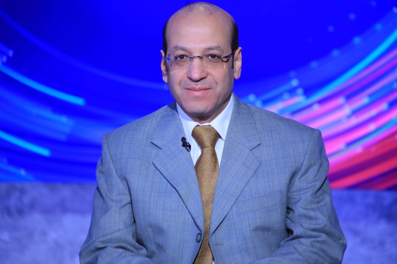 مصطفى بدرة الخبير الاقتصادي
