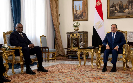 وزير الدفاع الأمريكي والرئيس السيسي