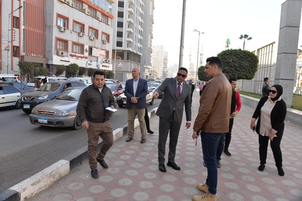 محافظ الدقهلية يتفقد مستوي النظافة بشوارع المنصورة