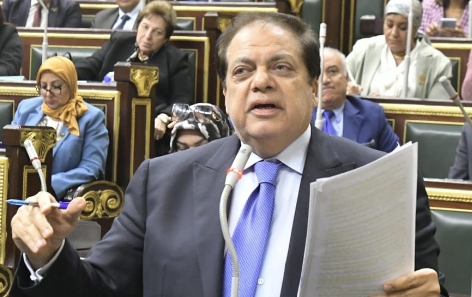 النائب محمد أبو العينين