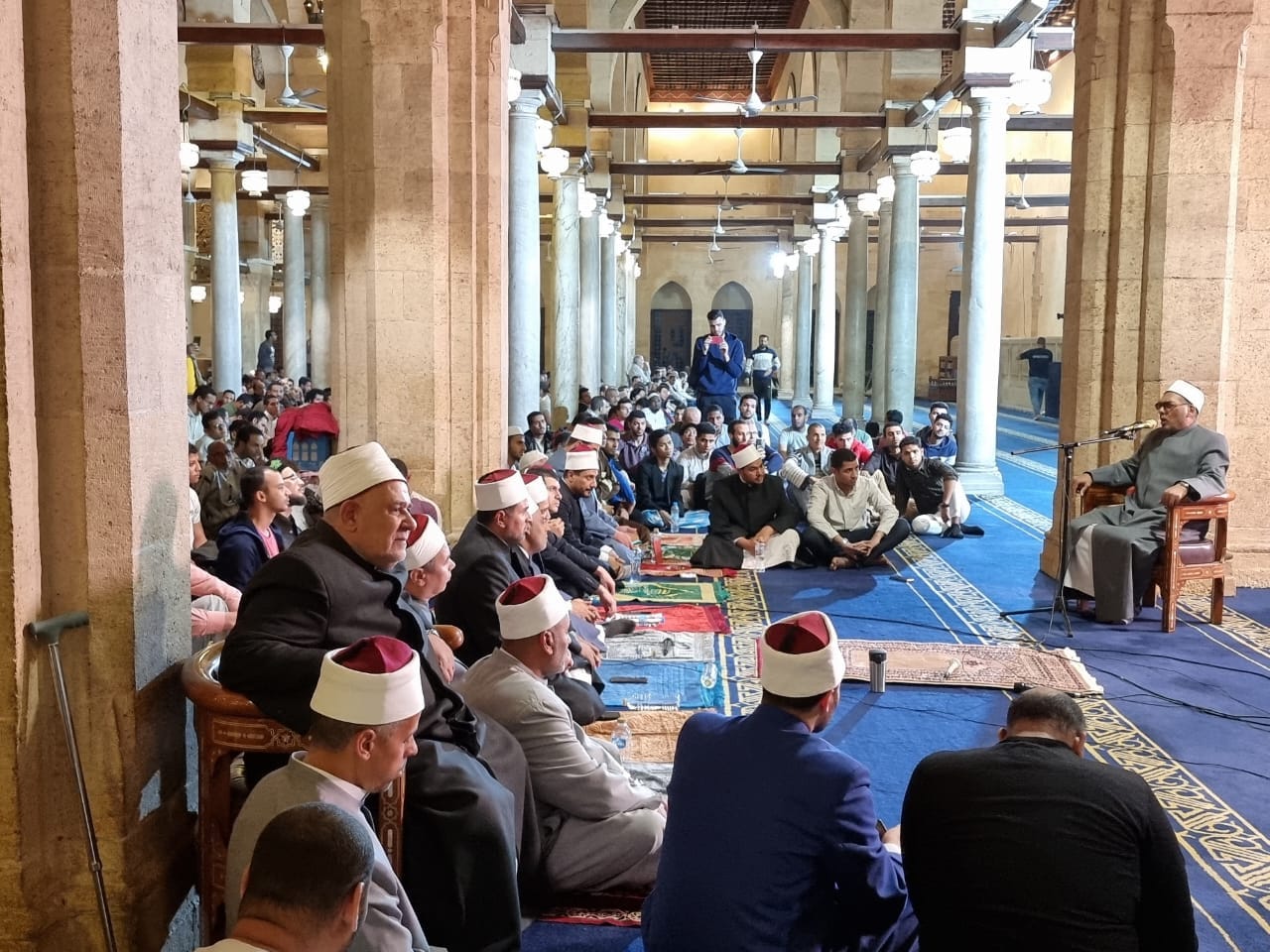 الدكتور عبدالفتاح العواري