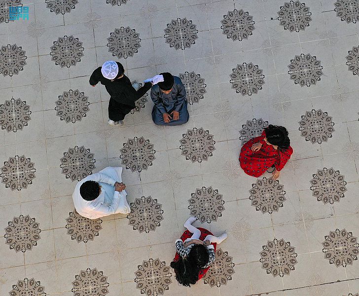الأطفال بتبوك يشاركون أسرَهم تجربة الصيام في شهر رمضان