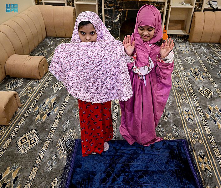الأطفال بتبوك يشاركون أسرَهم تجربة الصيام في شهر رمضان