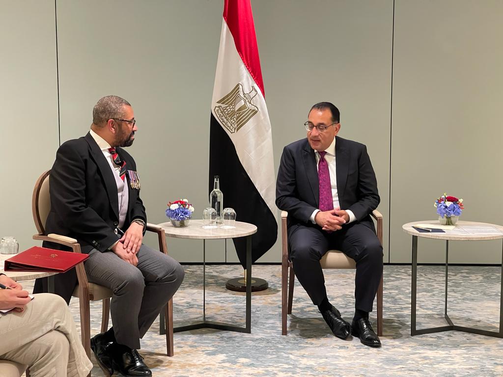 رئيس الوزراء يلتقي وزير الخارجية البريطاني (1)