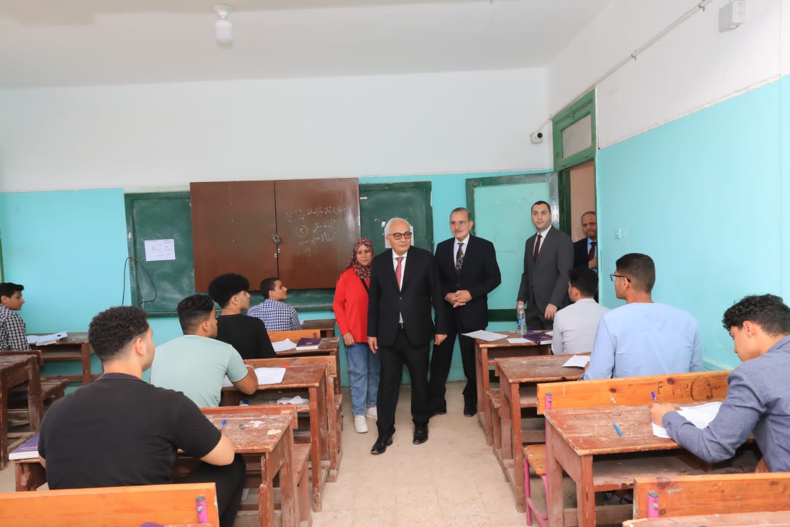 امتحان اللغة العربية بالثانوية العامة