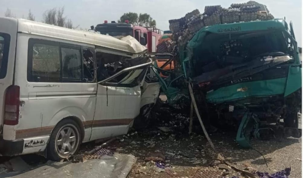 حادث تصادم ميكروباص