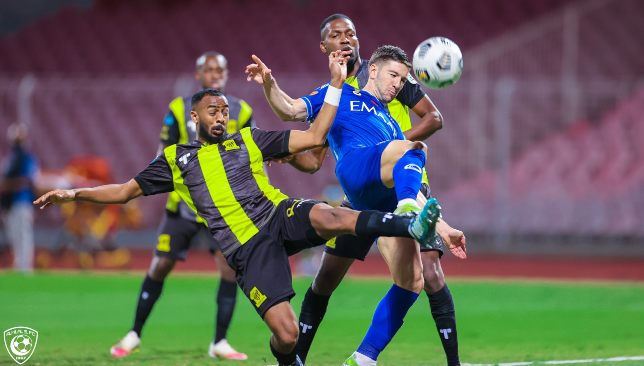 اتحاد جدة ضد الهلال السعودي