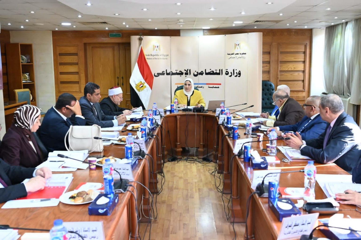 وزيرة التضامن خلال الاجتماع