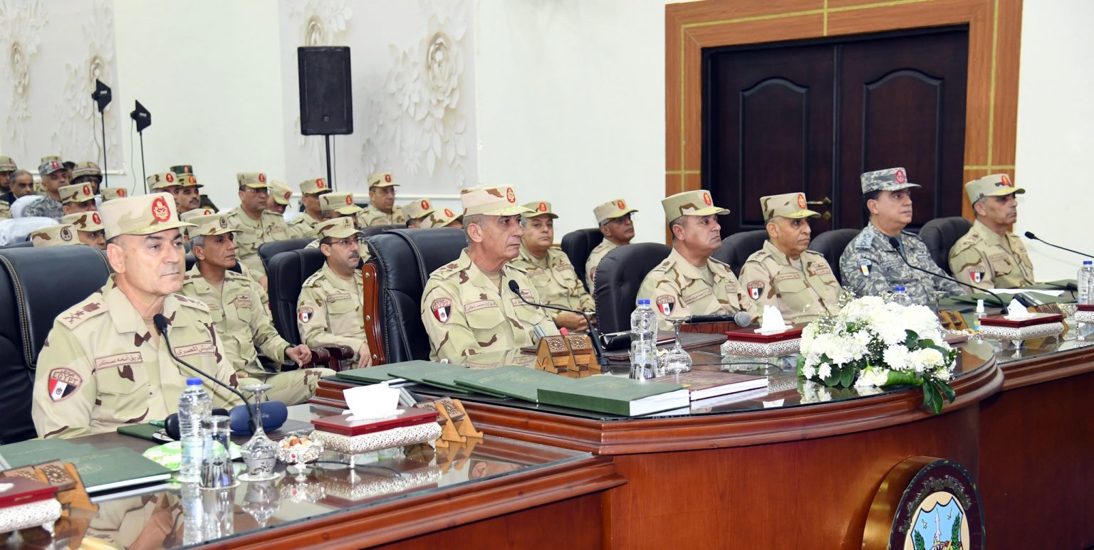 وزير الدفاع يشهد تنفيذ المرحلة الرئيسية لمشروع مراكز القيادة التعبوي (جالوت -2)