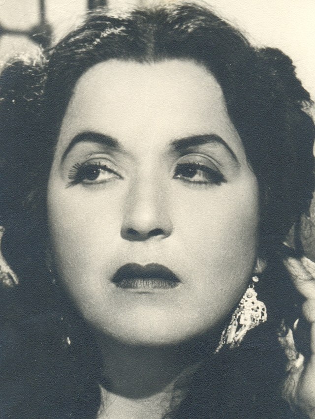 فاطمة رشدي