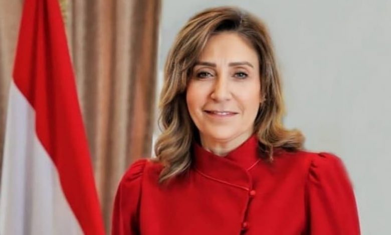 نيفين الكيلاني