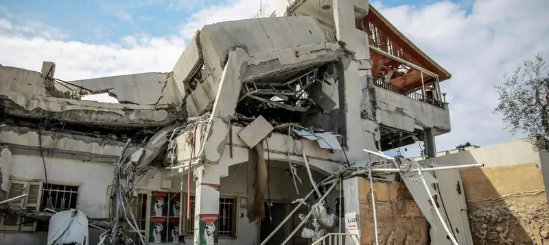 إسرائيل تدمر منزل ياسر عرفات في غزة