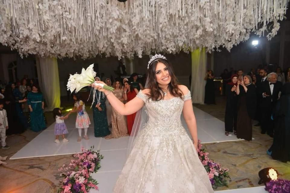 حفل زفاف ابنة المطربة حنان