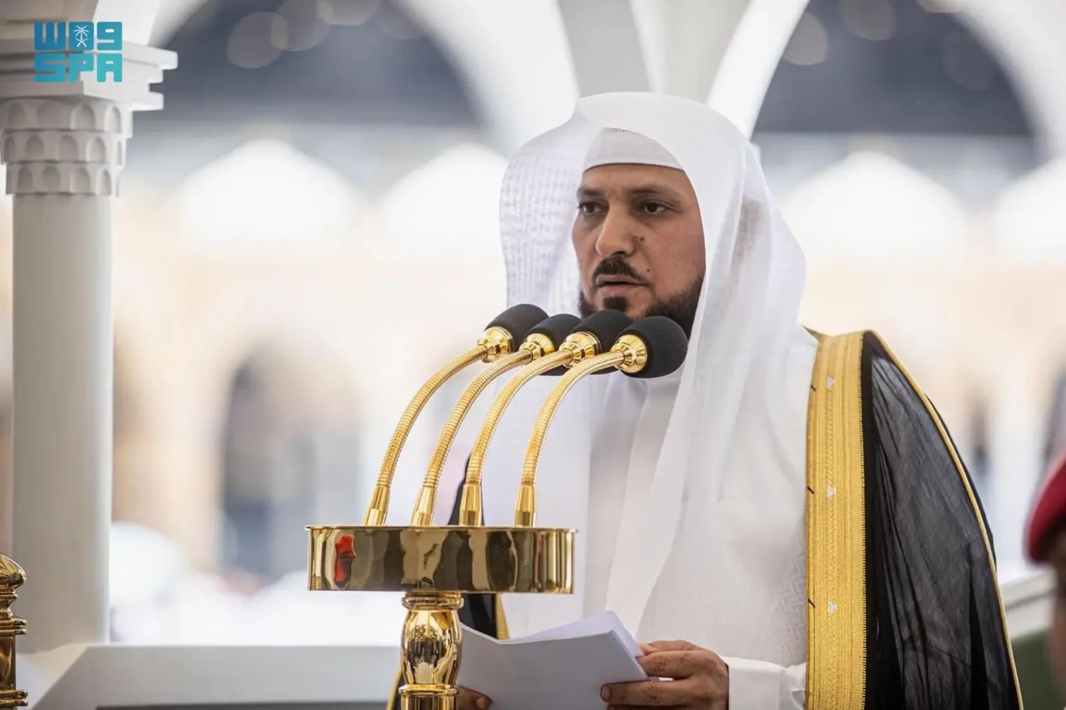 الشيخ الدكتور ماهر بن حمد المعيقلي إمام المسجد الحرام يلقي خطبة الجمعة