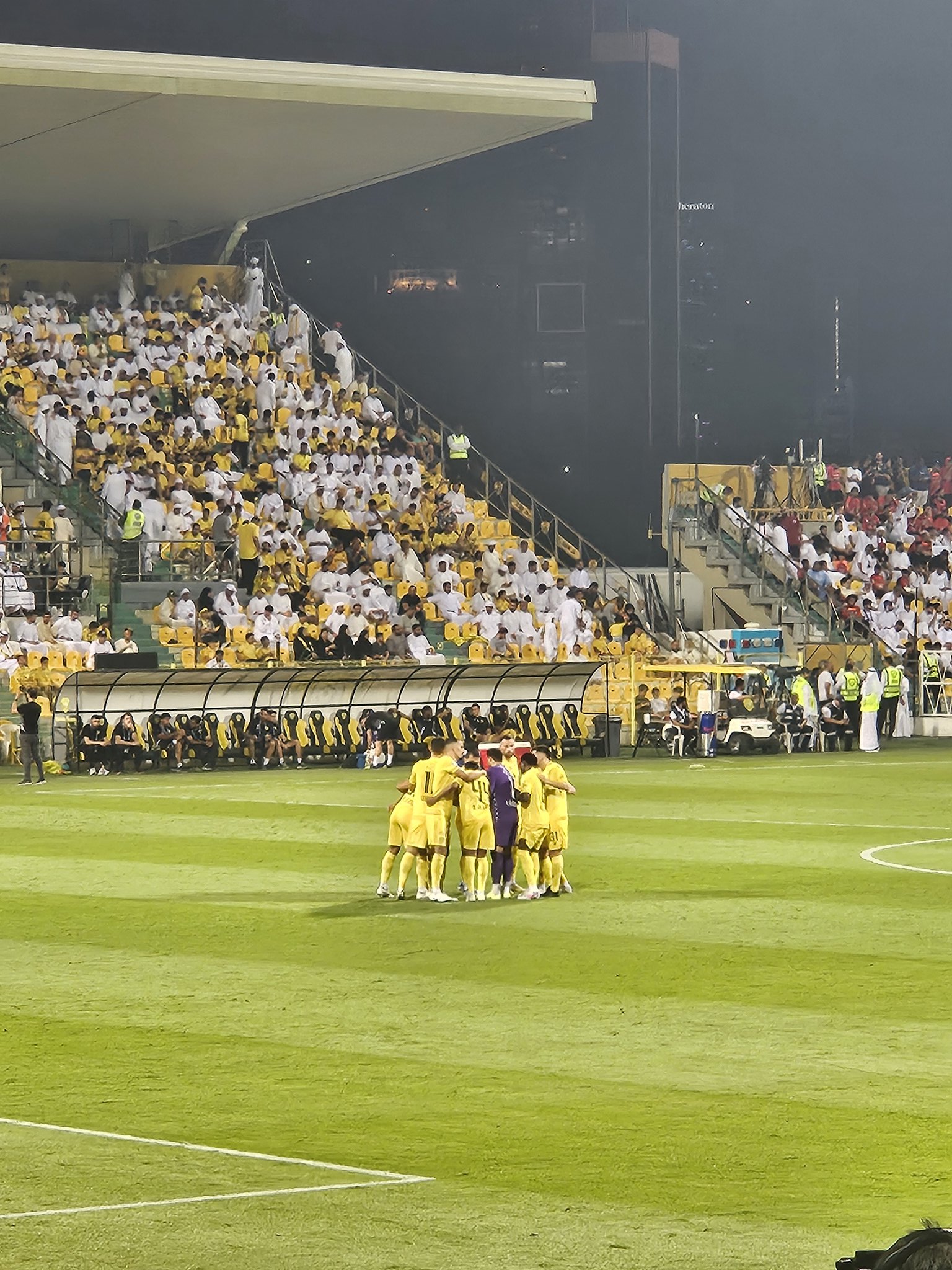 الوصل يتوج رسميًا بلقب الدوري الإماراتي بعد غياب 17 عامًا قناة صدى البلد