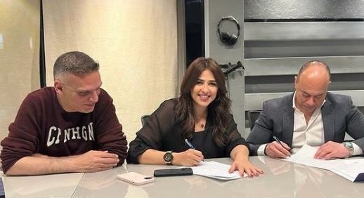 ياسمين عبد العزيز