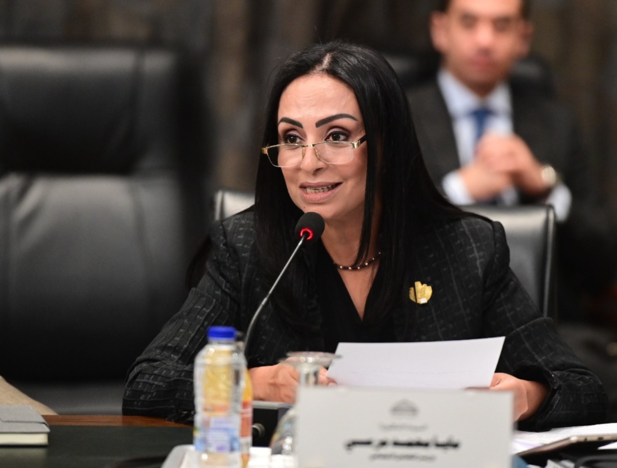 التضامن الاجتماعي: توفير مساعدات مالية وبحث إدراج السيدة المسنة ...
