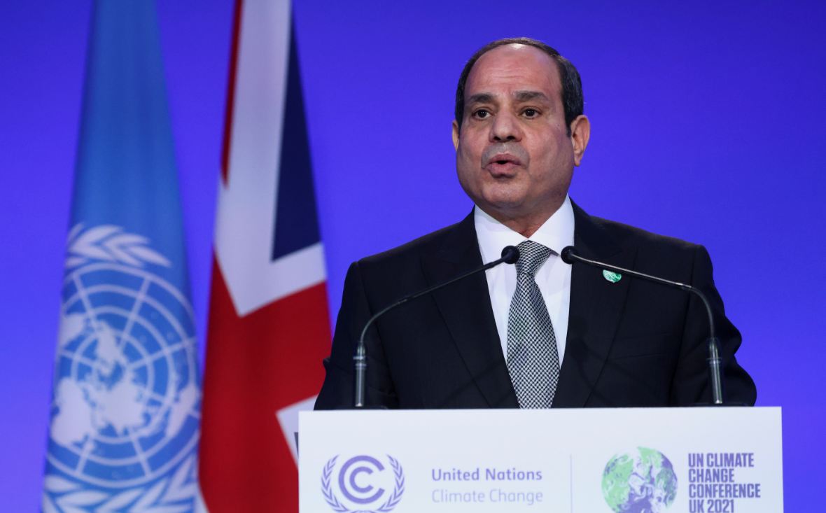 الرئيس السيسي يعود إلى أرض عقب زيارته للإمارات 