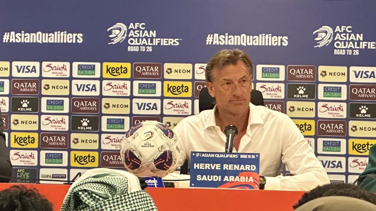 كأنه يقول أقيلوني.. إعلامي سعودي يهاجم رينارد بسبب كأس العرب 