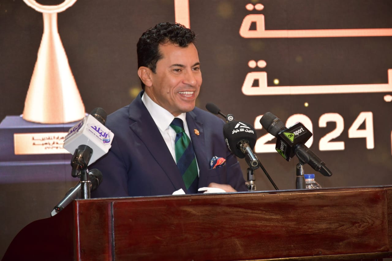 وزير الرياضة يتابع أول تجربة لانتخابات برلمان طلائع مصر إلكترونيًا عن بعد 
