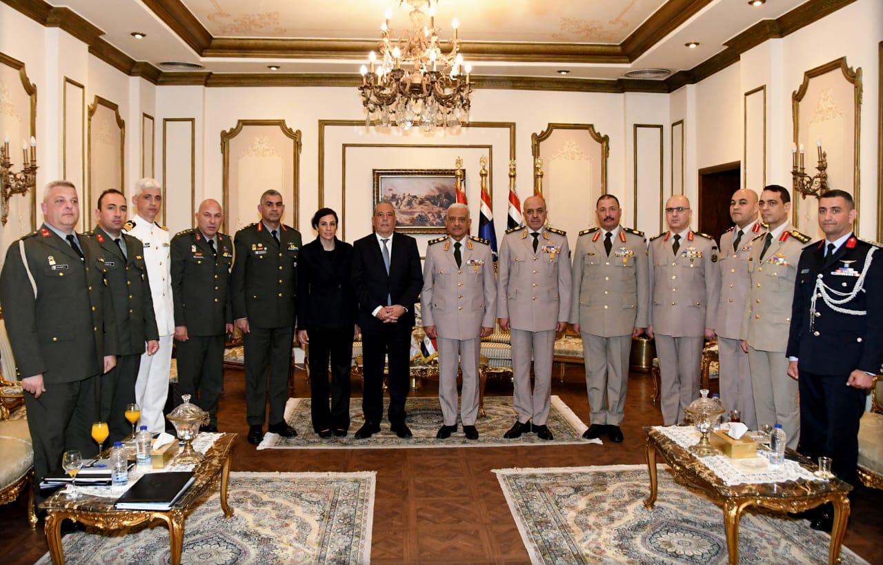 وزير الدفاع