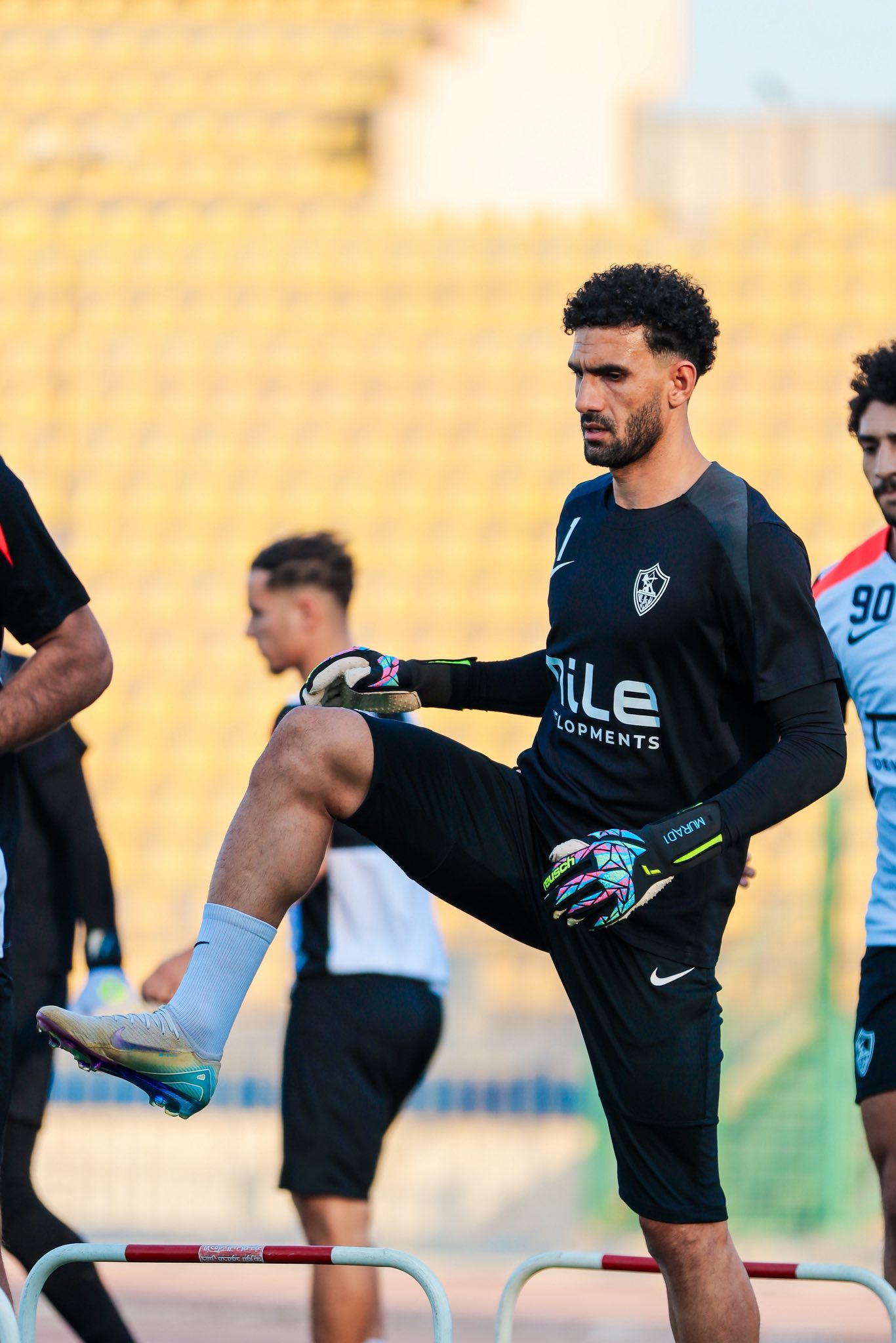 أضا: عواد لم يعقد أي جلسة اعتذار مع إدارة الزمالك قبل معسكر المنتخب ...