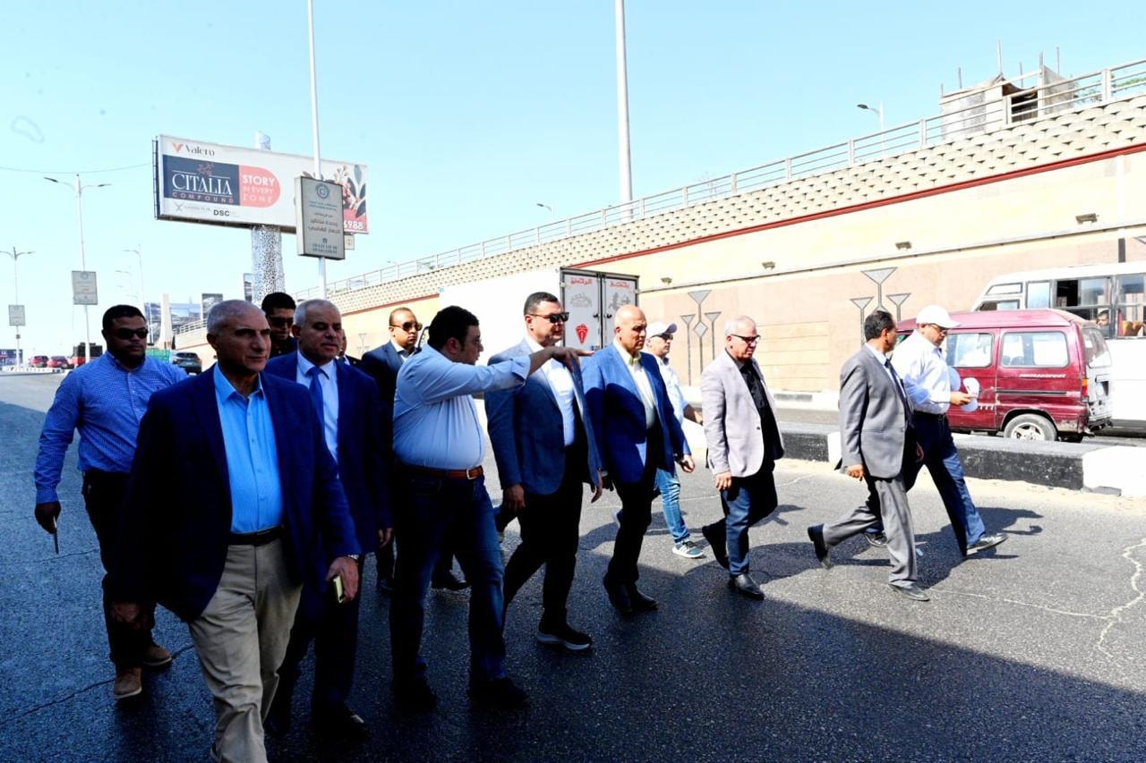 وزير الإسكان