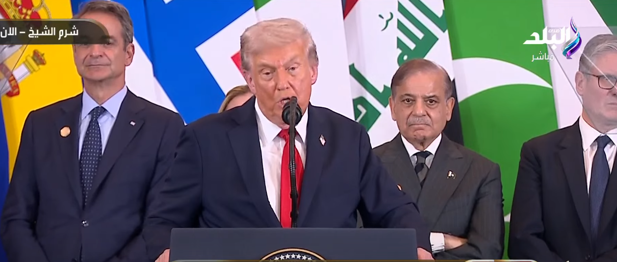 عاجل ترامب للإيرانيين: افتحو مضيق هرمز أيها المجانين 