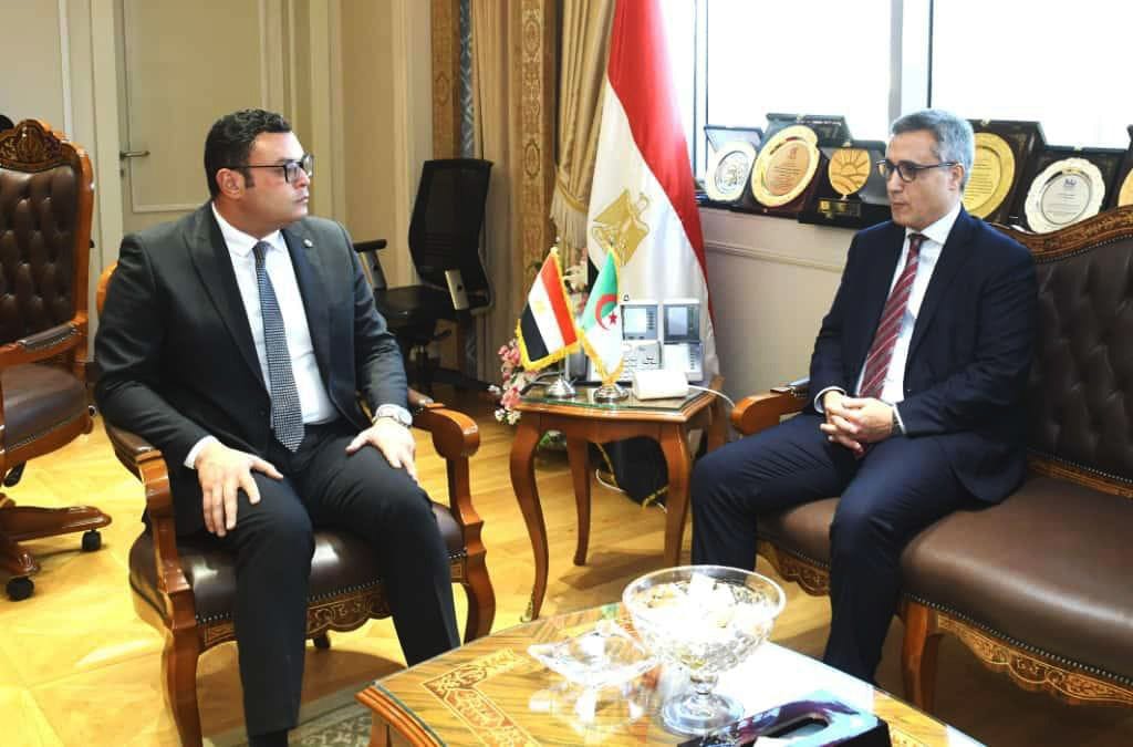 وزير الإسكان
